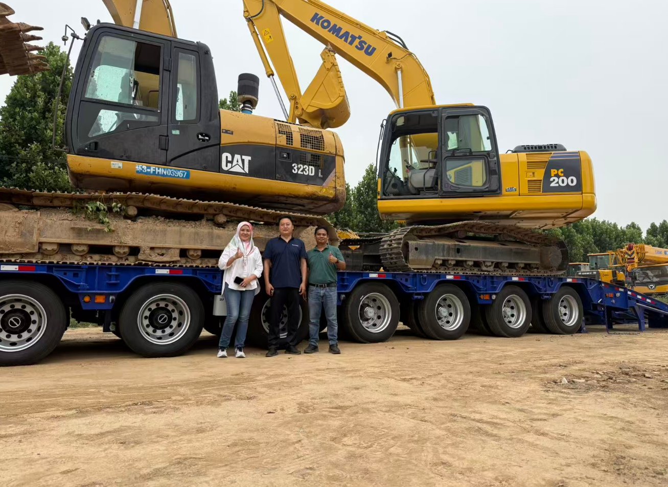 Malaysian Fleet Inspects 10-Axle Heavy-Duty Lowbed Trailer