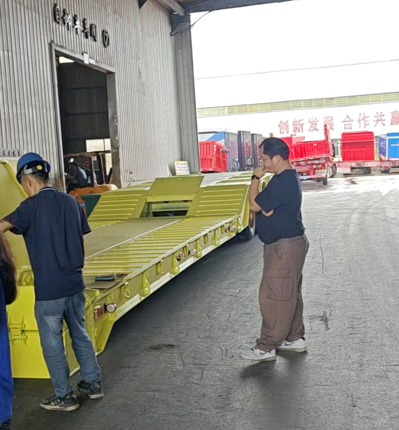 Modular RGN Trailer Shipping Guide: 4-Axle Malaysian Configuration